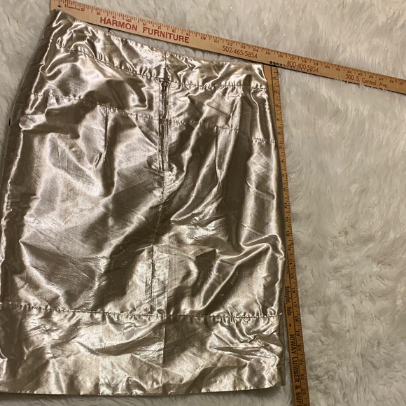 Viventy Chic Metallic Silk Skirt in Lustrous Gold (looks silver in some light) - Picture 3 of 10